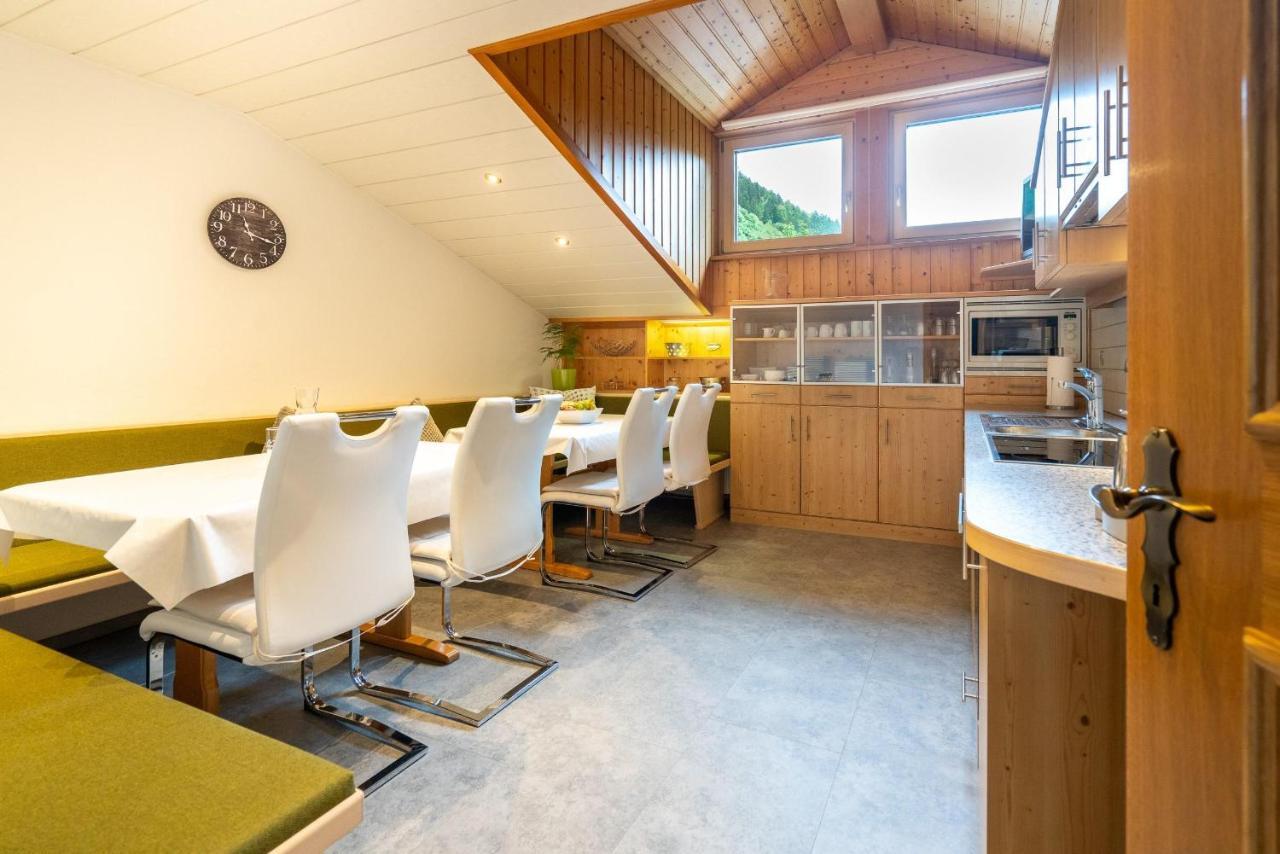 Gaestehaus Fitsch - Ferienwohnung In Silbertal Extérieur photo