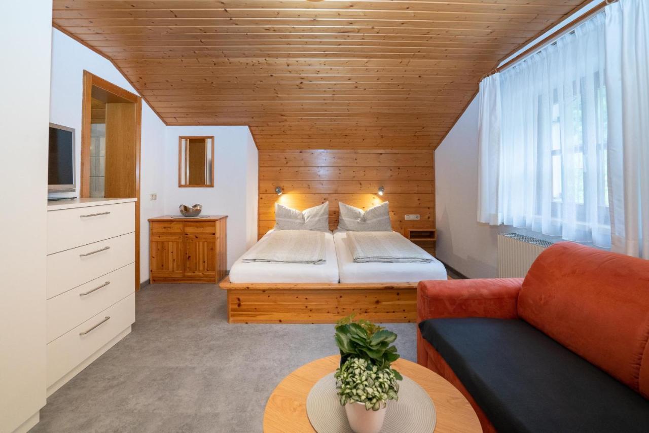 Gaestehaus Fitsch - Ferienwohnung In Silbertal Extérieur photo