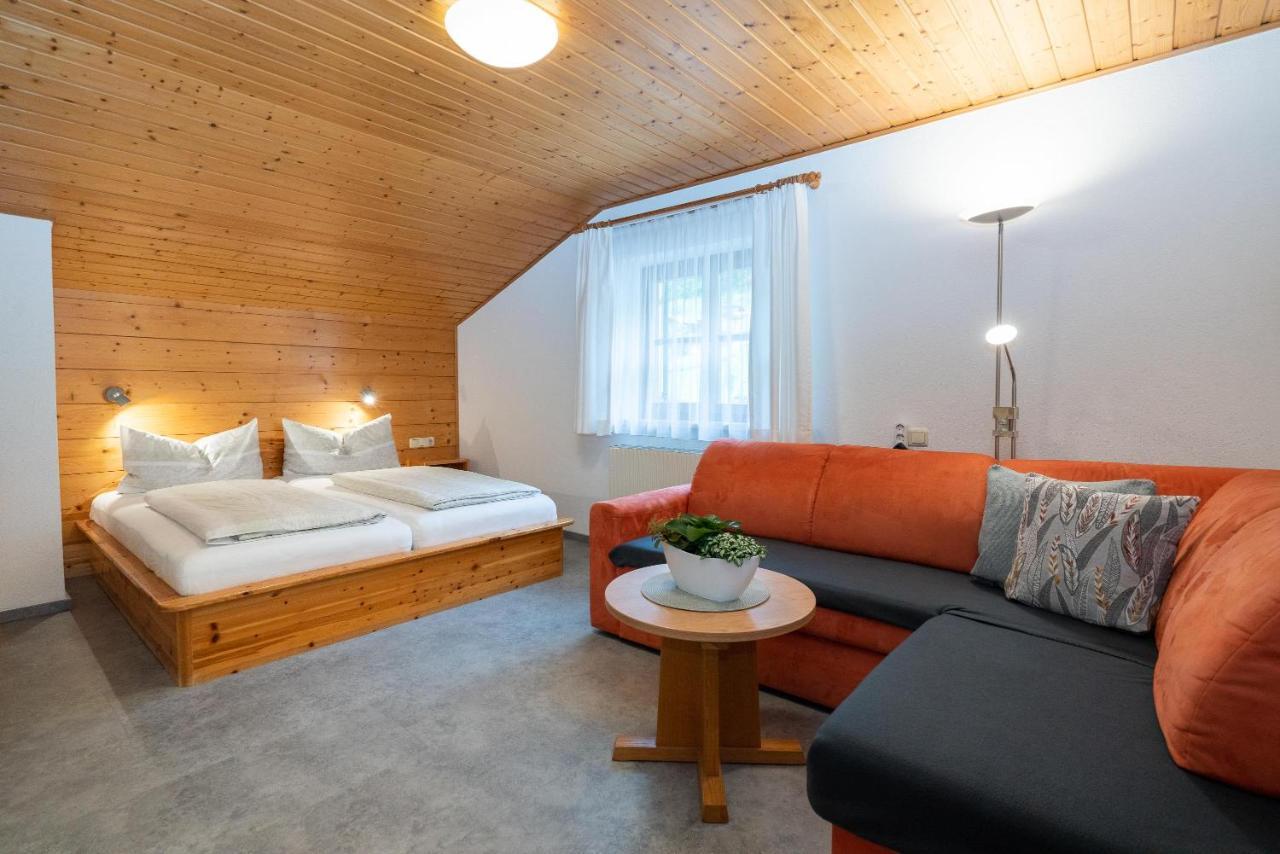 Gaestehaus Fitsch - Ferienwohnung In Silbertal Extérieur photo