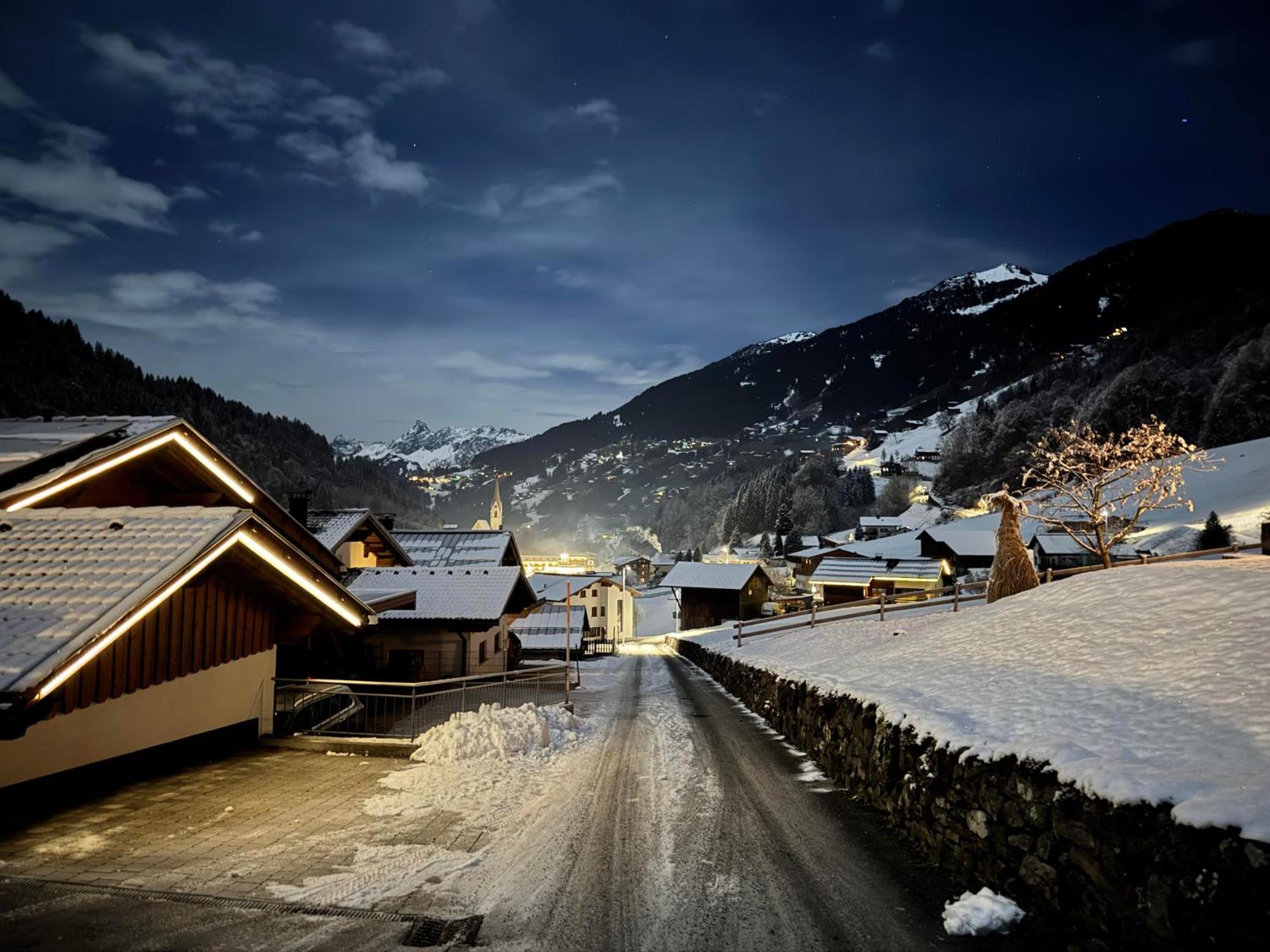 Gaestehaus Fitsch - Ferienwohnung In Silbertal Extérieur photo